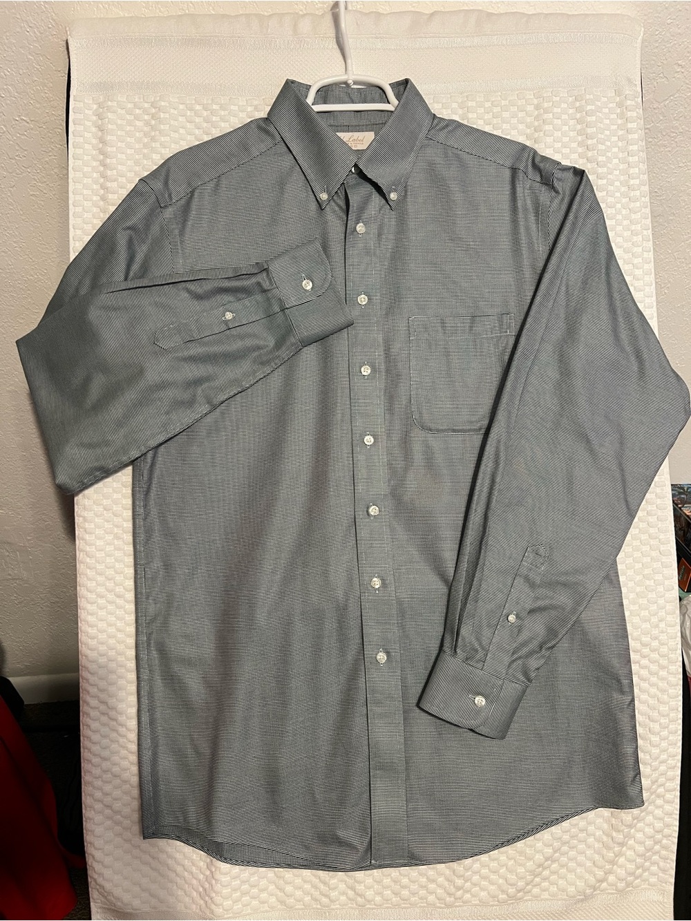 Roundtree & Yorke Men's Slate Gray Button-Down Shirt